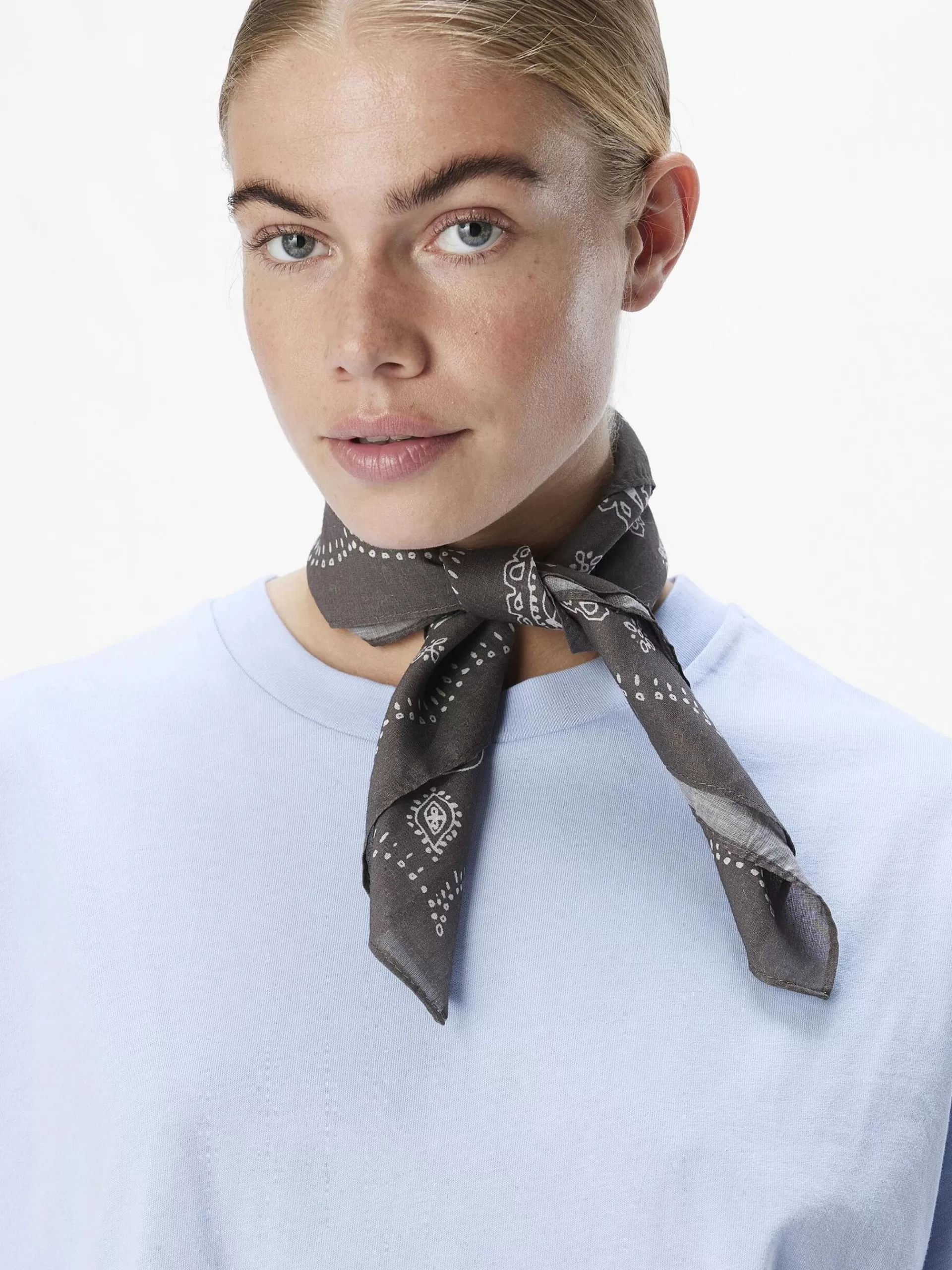 OBJECT BANDANA SKJERF