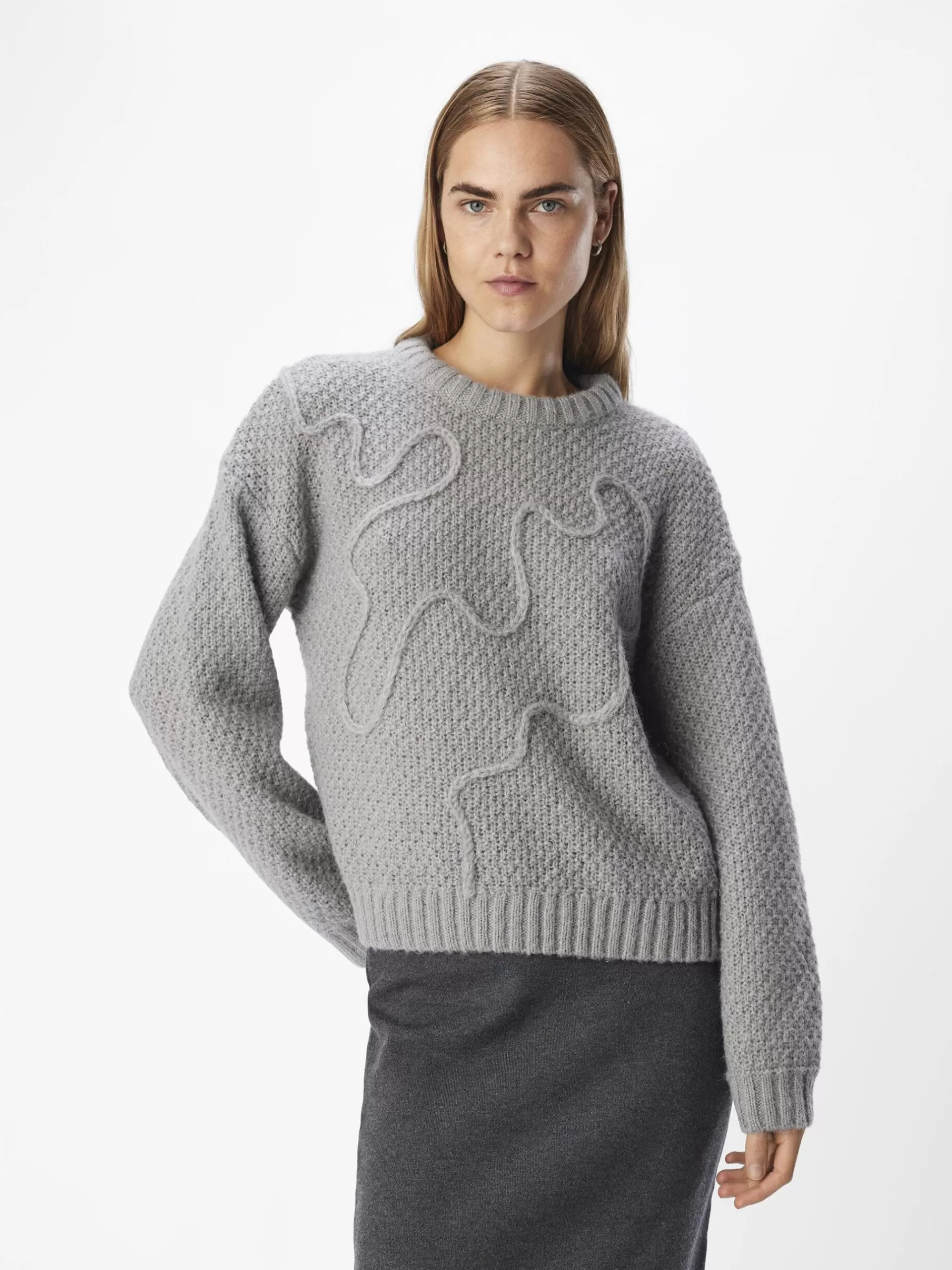 OBJECT DETALJERT STRIKKET PULLOVER