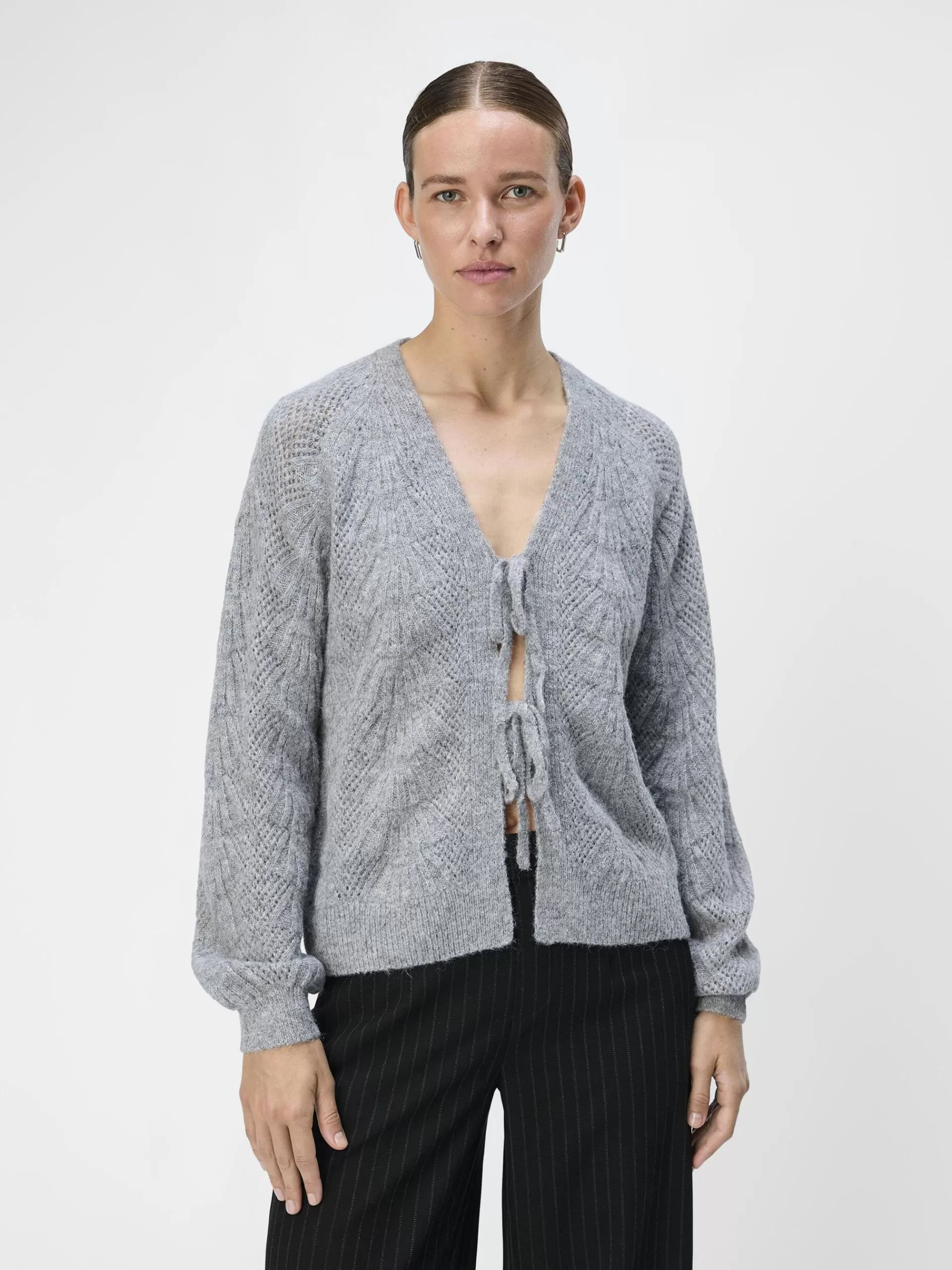 OBJECT KNYTING FORAN CARDIGAN