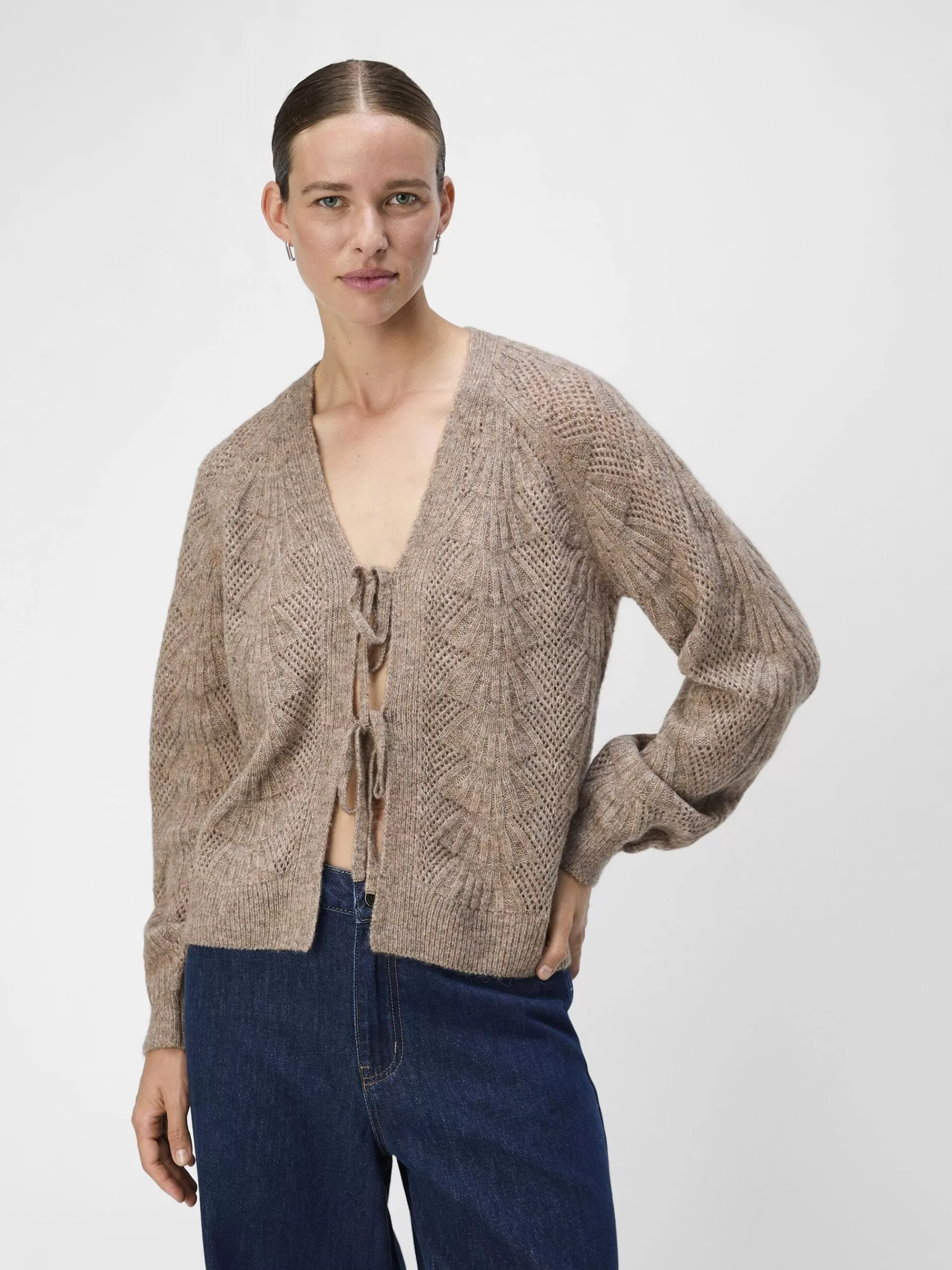 OBJECT KNYTING FORAN CARDIGAN