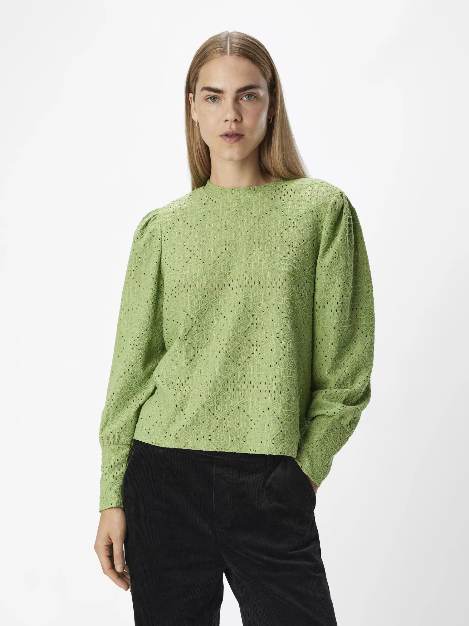 OBJECT OBJFEODORA TOPP