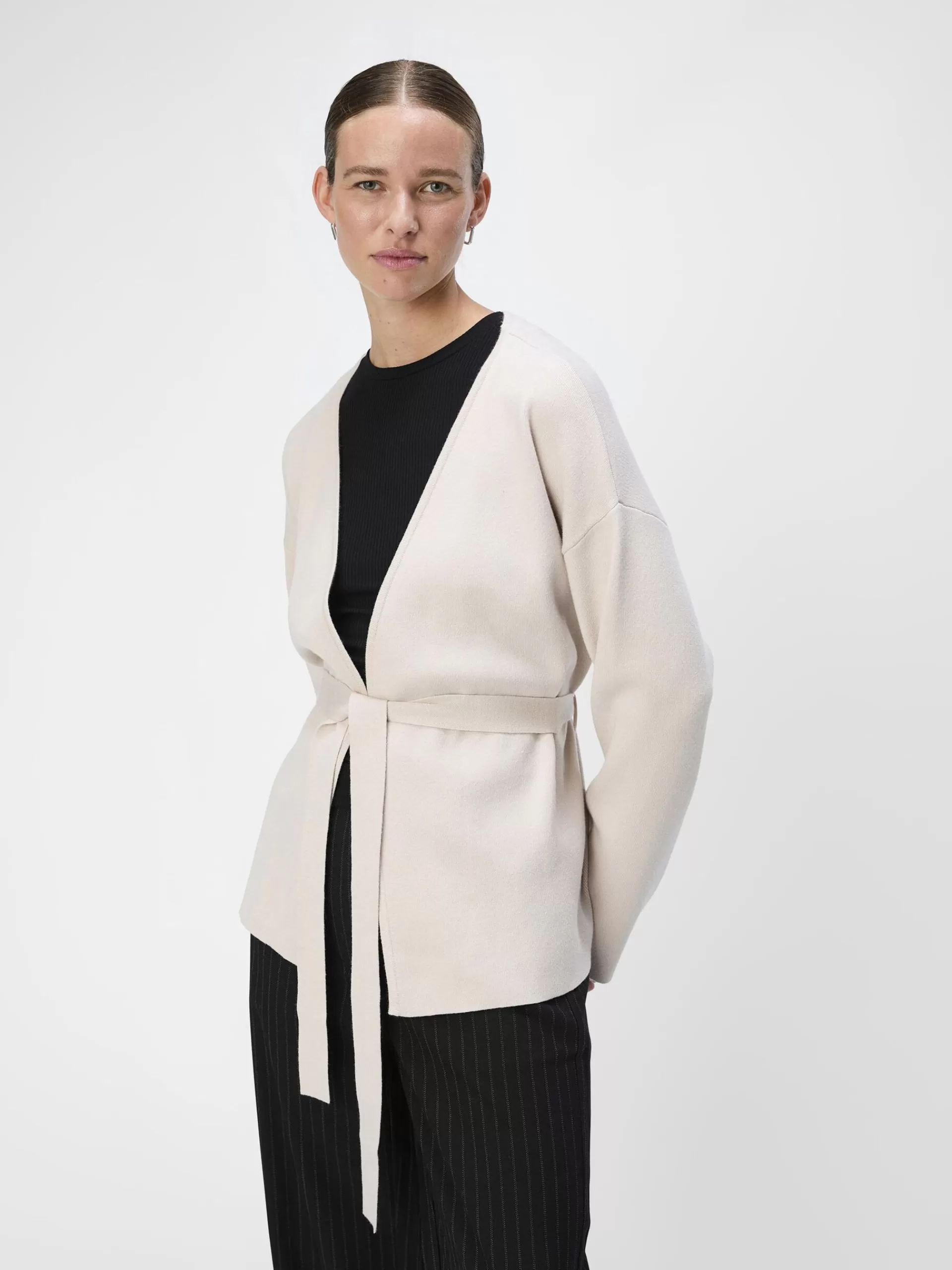 OBJECT STRIKKET OMSLAGS-CARDIGAN