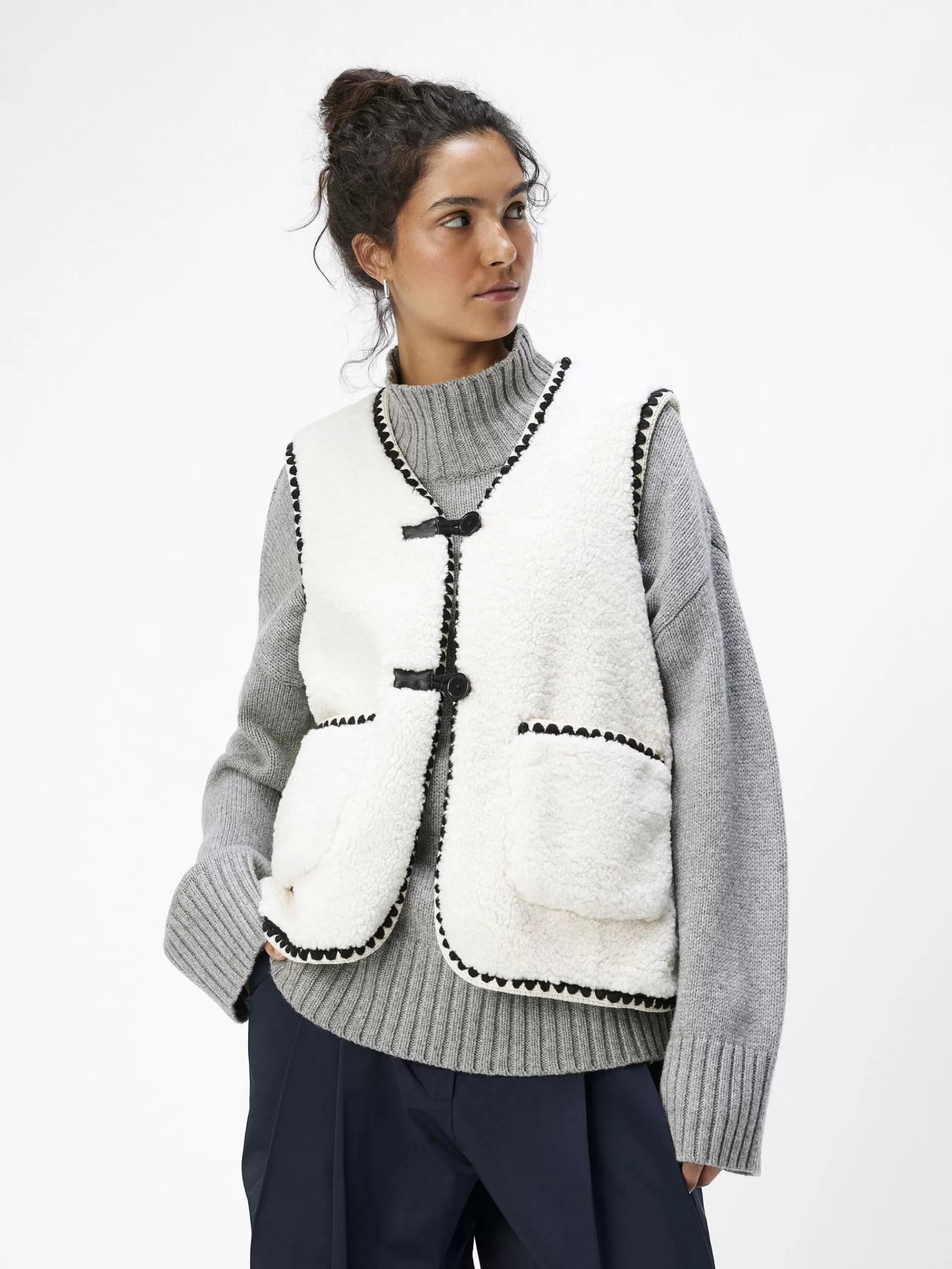OBJECT TEDDY VEST
