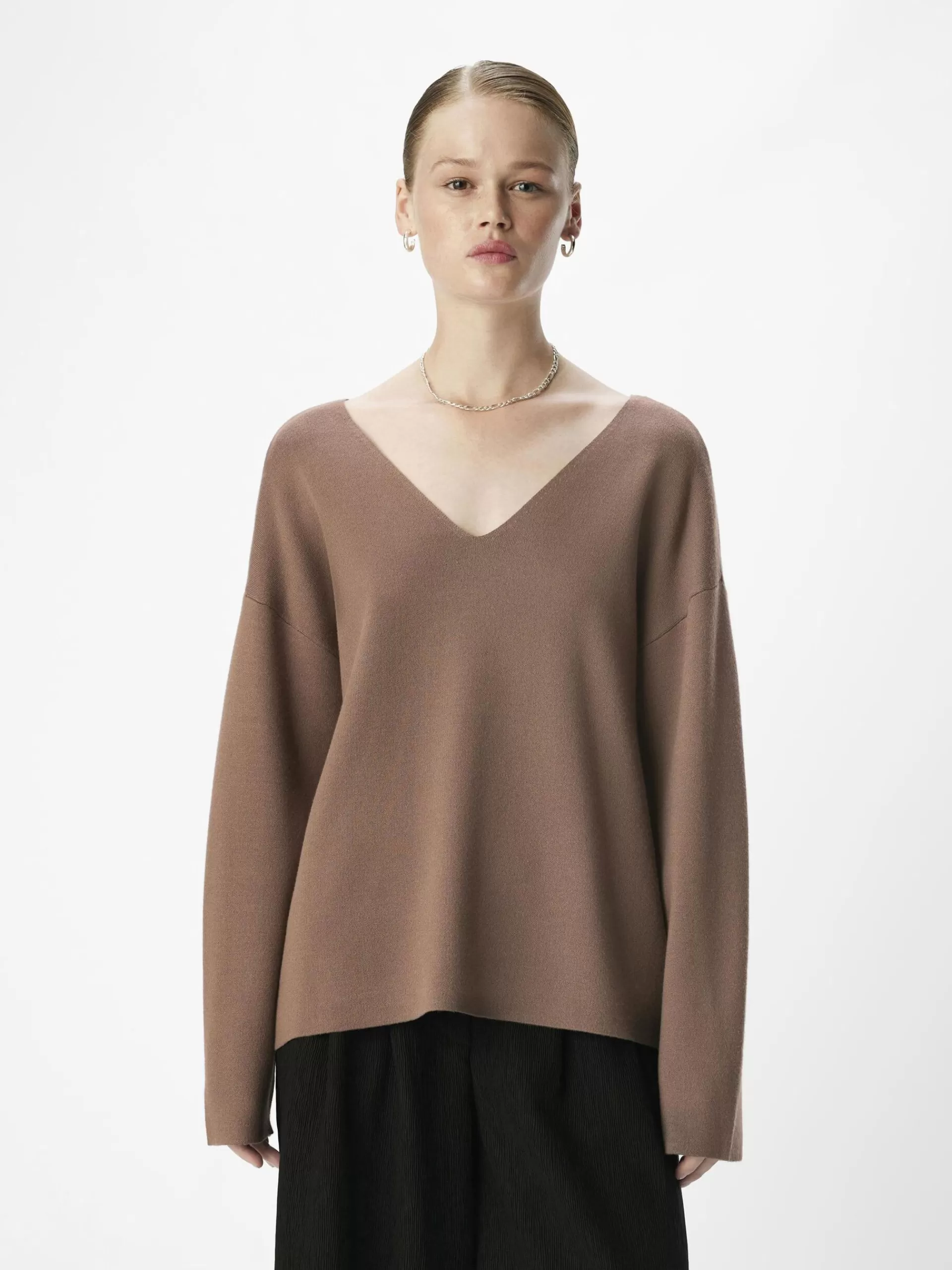 OBJECT V-HALS STRIKKET PULLOVER